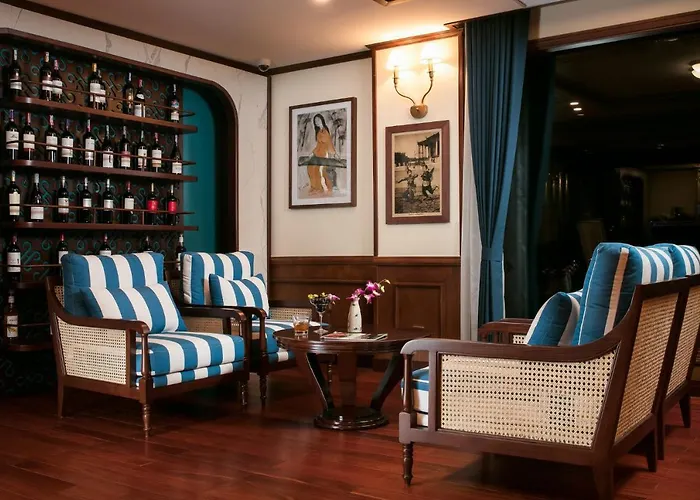  Heritage Cruises Binh Chuan Cat Ba Archipelago 5*