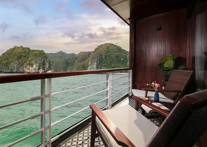  Heritage Cruises Binh Chuan Cat Ba Archipelago