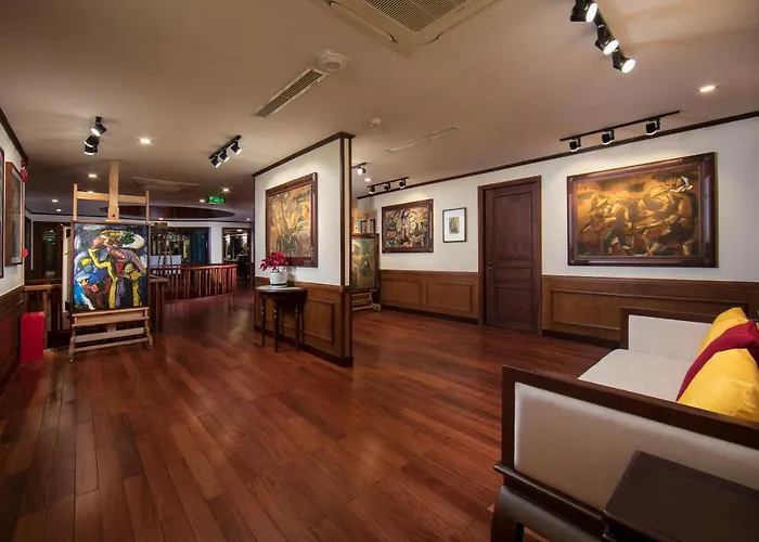  Heritage Cruises Binh Chuan Cat Ba Archipelago 5*